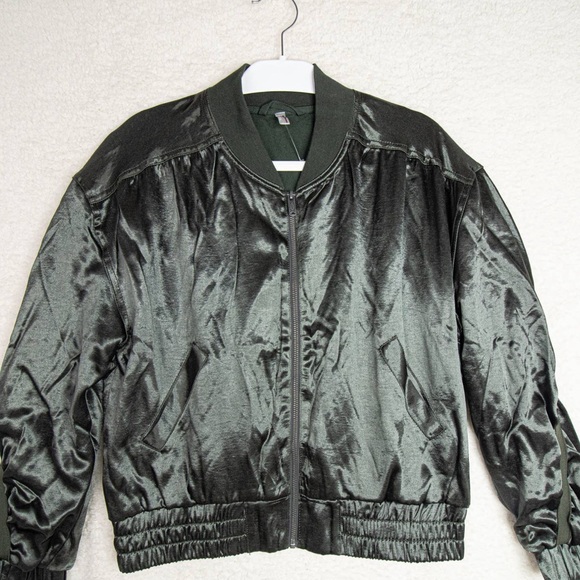 NWOT—Free People Movement Relay Zip Up Satin Knit Collared Jacket - Picture 5 of 6